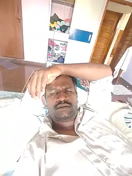 Paramkeerthi live cam on StripChat