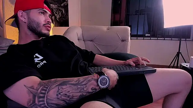 Vincentblack live cam on StripChat