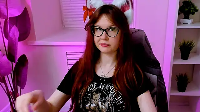 CarolGiggly webcam