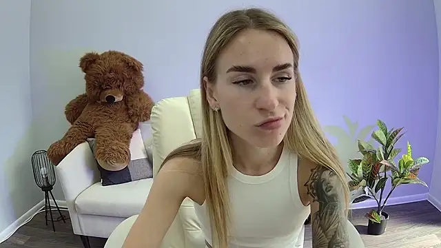 DeboraHorny webcam