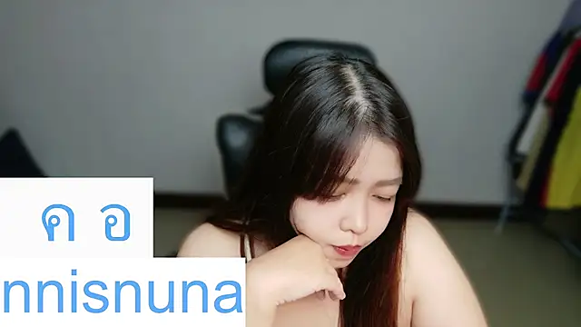 nunanunanuna live cam on StripChat