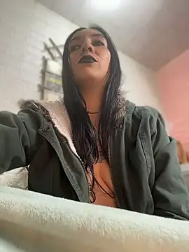 Modella: SALOME_KORLAND