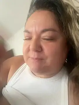 MikyVesela webcam