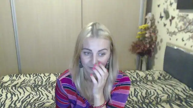 MirabelaSweet webcam