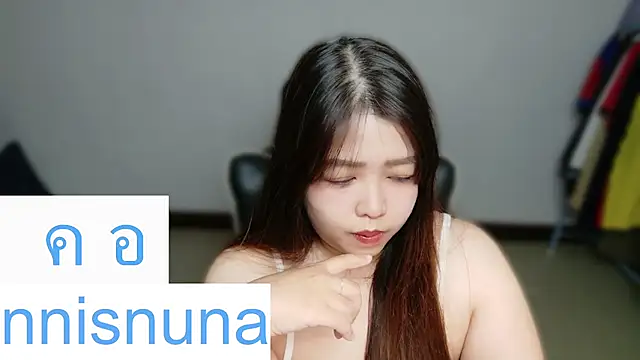 nunanunanuna live cam on StripChat