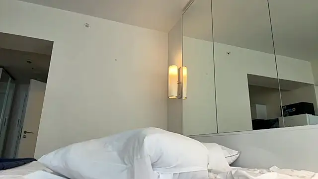 QuennaCoote webcam