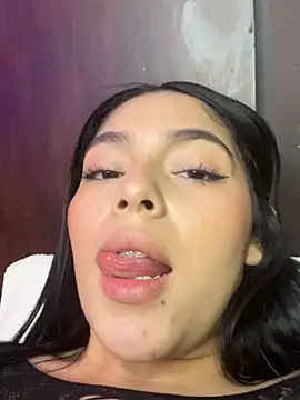 haily_babe live cam on StripChat