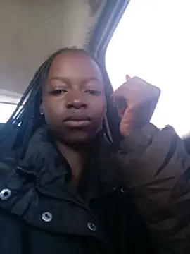 sexypetite_22 (F young) - Show pussy inside bus