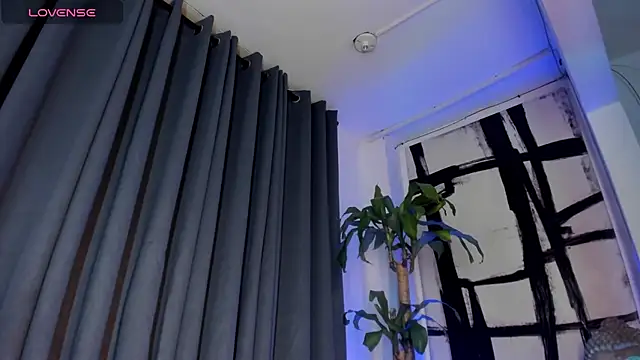 Naughty_Blue webcam
