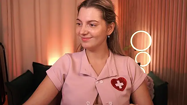 LucreciaStorm live webcam show
