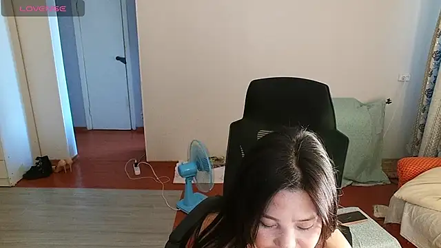 MissValday live webcam show