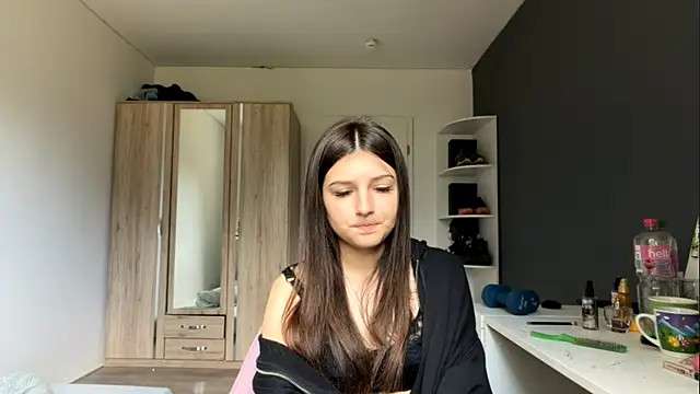 SpanishRooter live webcam show