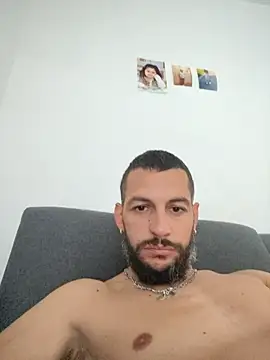 Lebarbu69020 live cam on StripChat