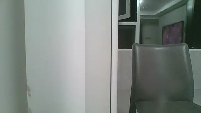 nole_china7 (Ask my age) - talk / fun / cum