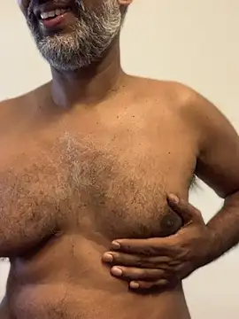thebeelzebun (Ask my age) - Strip naked fully