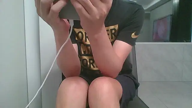 nole_china7 (Ask my age) - talk / fun / cum