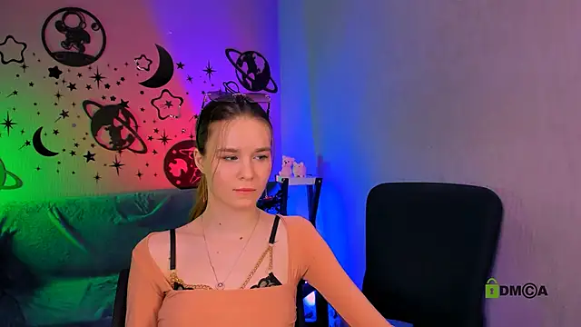 bella_dorn (G teen) - doggy in panties(one girl)
