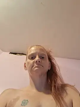 bam420bam (Ask my age) - HER FIRST EVER FACIAL
