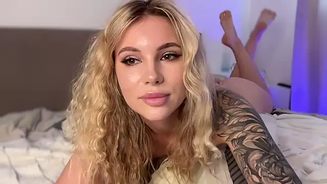 PinkNoir live webcam show