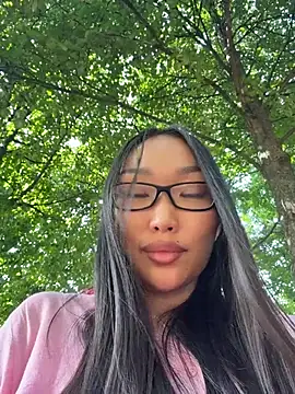 trytomakememoam webcam