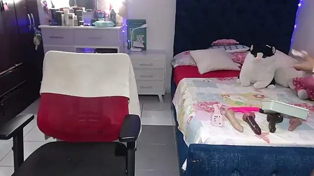 pervert_mommy_ live cam on StripChat