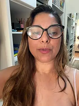 mariiii_morena (F milf) - Ficar peladinha por 3 minutos