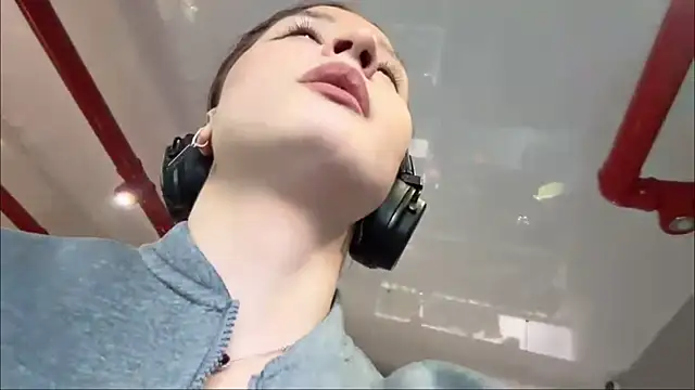 SuzanMoote live sex cam