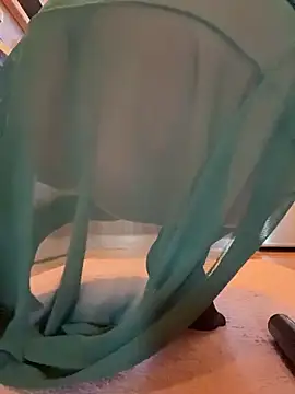 Hotmomcheckk_