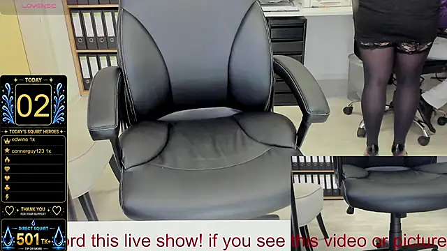 squirt_milf_viktoria live sex cam