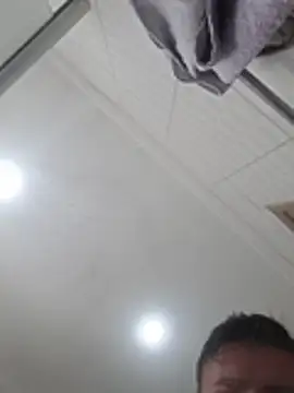 LeoMaduroSP live cam on StripChat