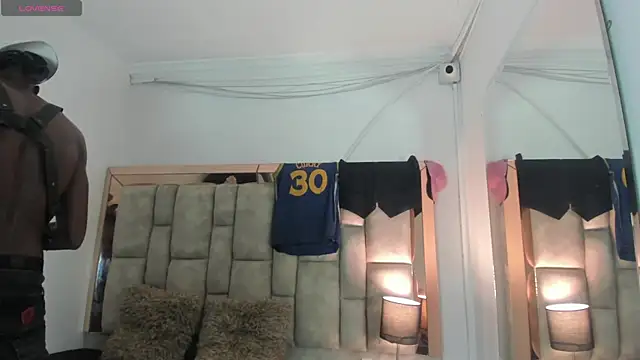 Titan_Moreno_ webcam