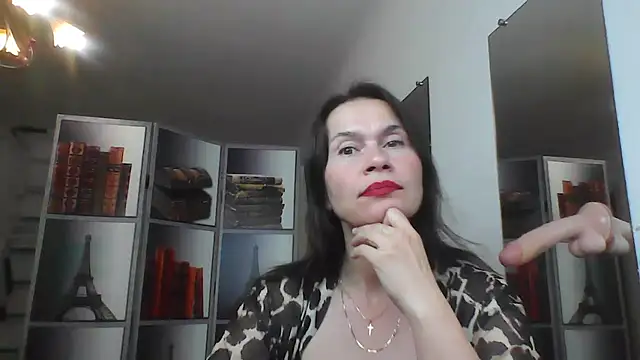 Selena_Moo live cam on StripChat