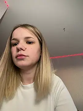 KimEvanss live cam on StripChat
