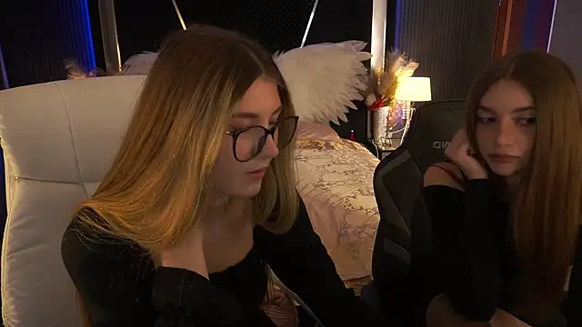 Dark_Brii webcam