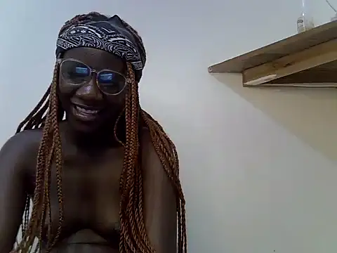 Africanpettite3y webcam