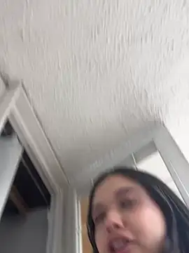 ValleriePink_ live cam on StripChat