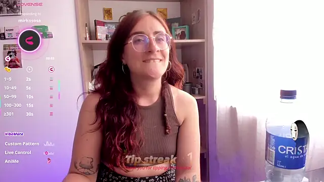 linda_giggle webcam
