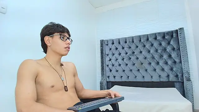 lenny_knox2 (M twink) - ALL NAKED🥵