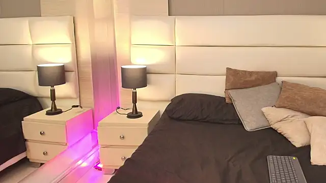 MariaBelenX live cam on StripChat