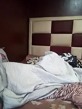 petitequeen-bigdaddy - PetiteQueen-BigDaddy's free webcam - UK Sex Cams