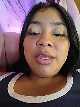 Amber_Herrera live cam on StripChat