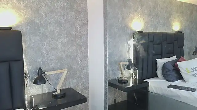 yeral2017 (F young) - naked show with oil