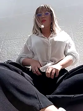 katy__a (F young) - Drooling at breasts and licking nipples
