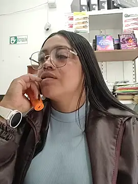 Mia_Risky-1 live sex cam