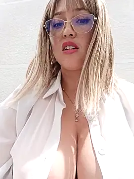katy__a (F young) - Drooling at breasts and licking nipples