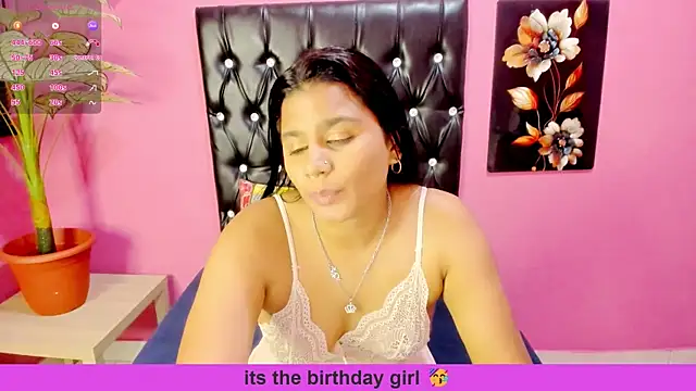 INDIANFLAME live cam on StripChat