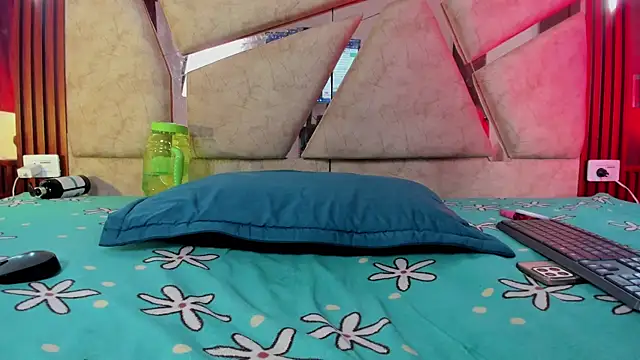van_angel_ live cam on StripChat