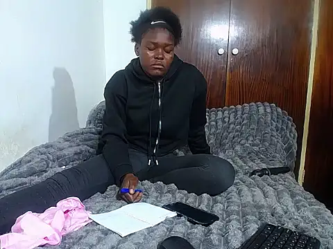 VirginPrincess06 webcam