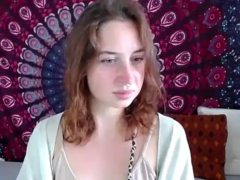 AdalynKiss live cam on StripChat
