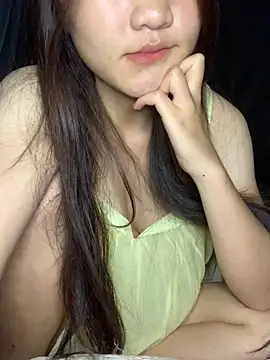 Sew-wet live cam on StripChat